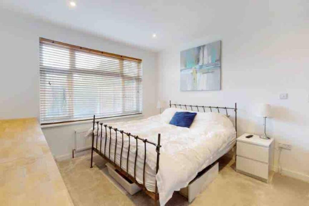 Love Lancing By The Sea With Optional Large Hot Tub Sleeps Up To 8 & Free Parking Vila Exterior foto