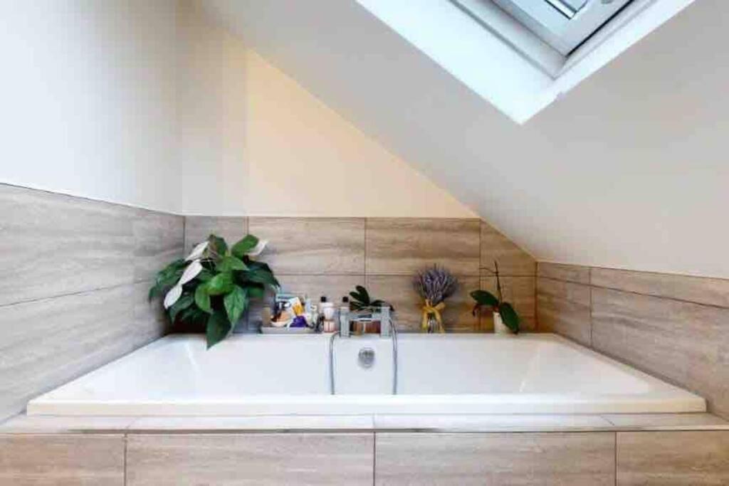 Love Lancing By The Sea With Optional Large Hot Tub Sleeps Up To 8 & Free Parking Vila Exterior foto