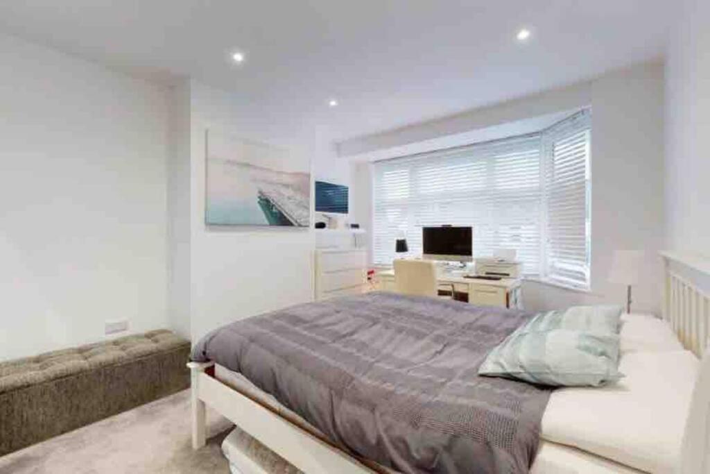 Love Lancing By The Sea With Optional Large Hot Tub Sleeps Up To 8 & Free Parking Vila Exterior foto